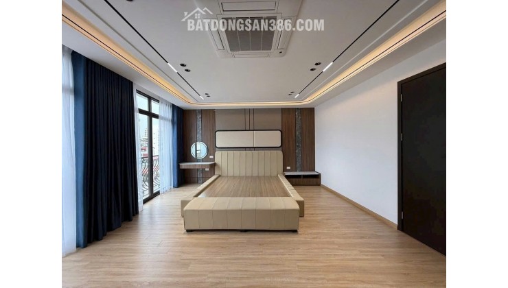 Bán chung cư Berriver Nguyễn Văn Cừ, 88m2, căn góc, 3 thoáng, full nội thất, 8,4 tỷ